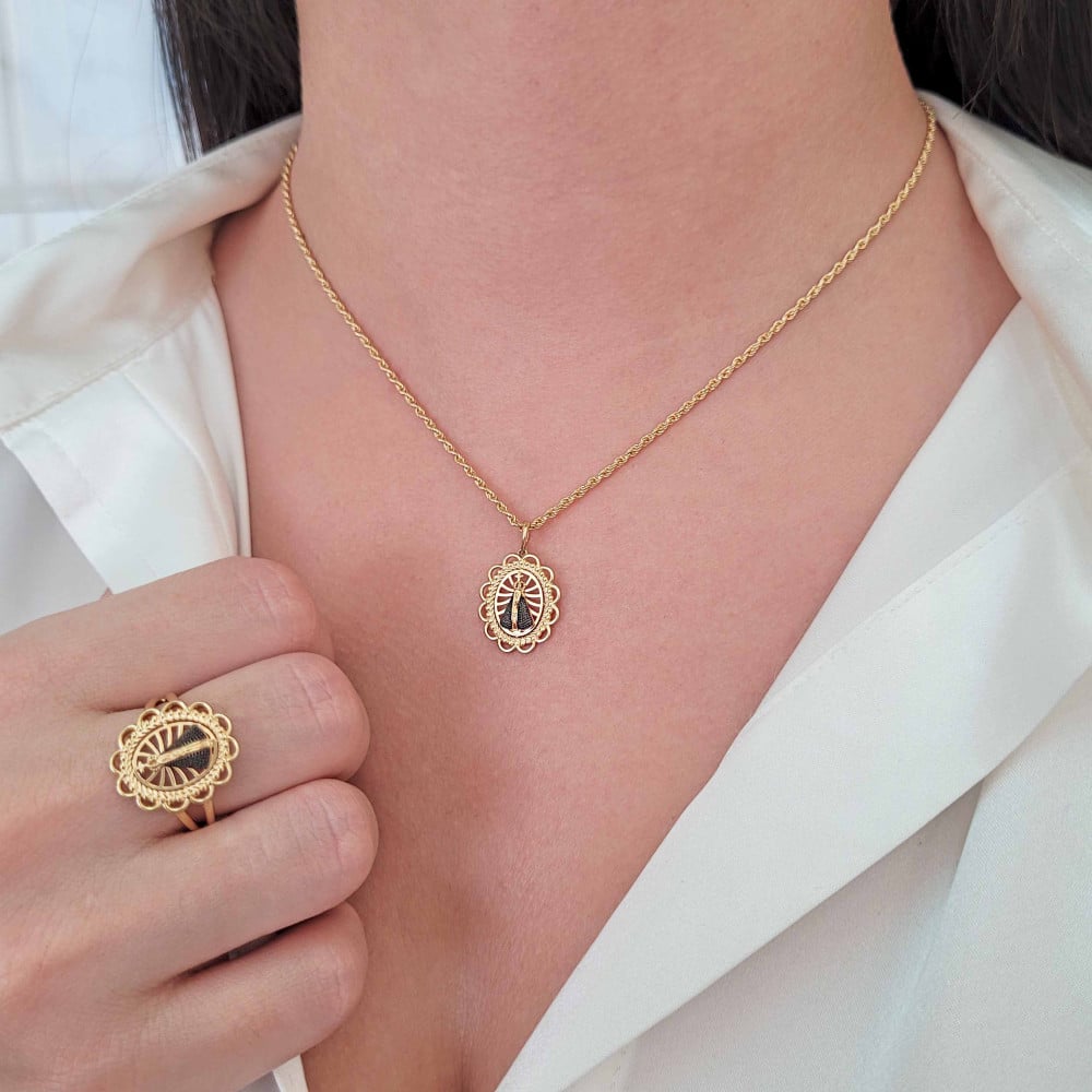 Pingente de ouro Nossa Senhora